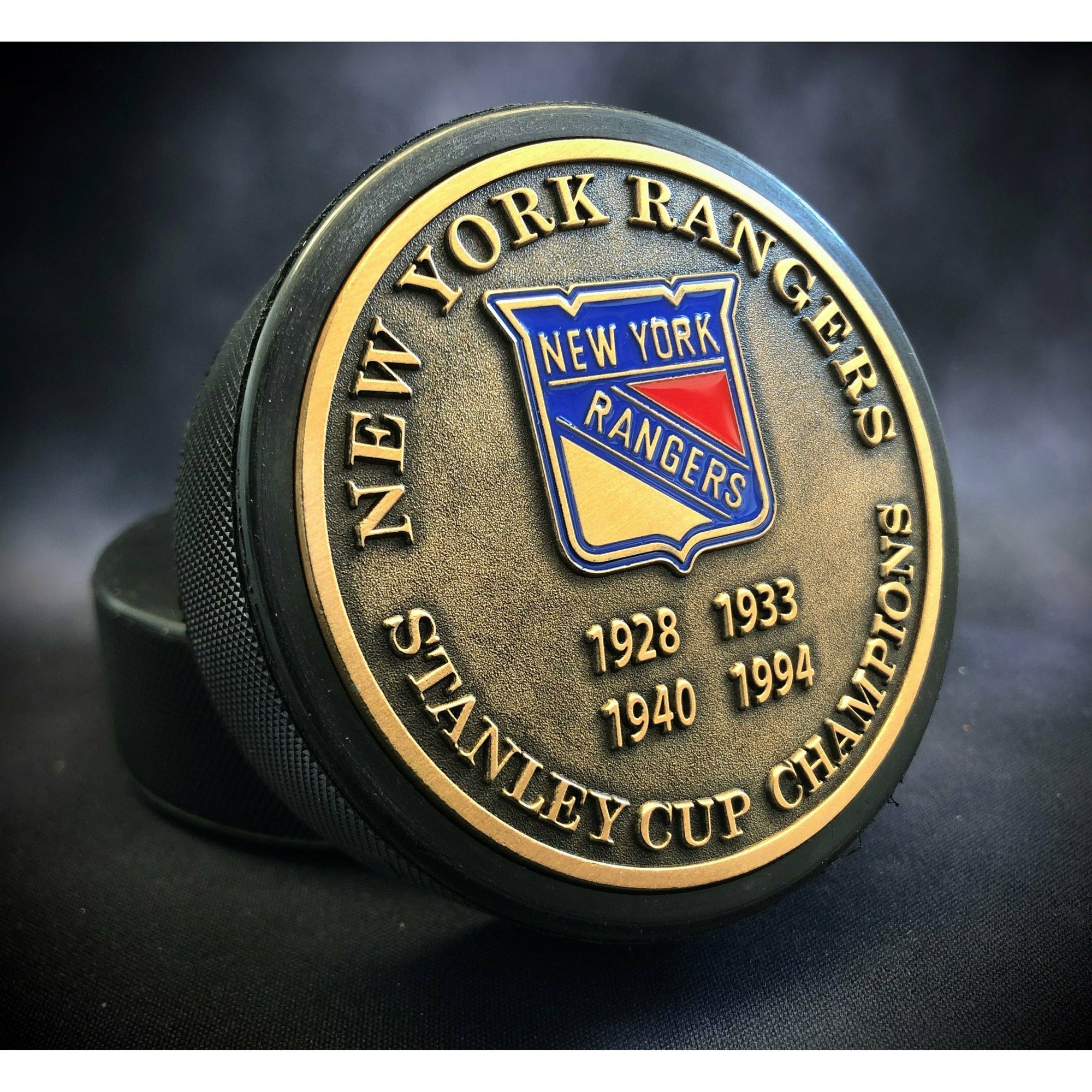 New York Rangers Stanley Cup Gold Medallion Puck